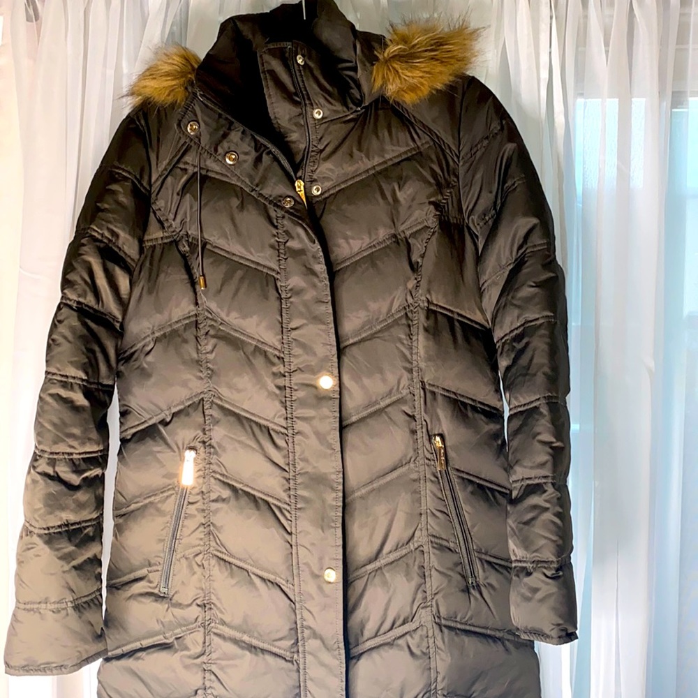 Olive green Kenneth Cole size Medium puffer jacket